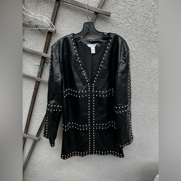 H&M Stud-embellished coated Leather dress in Black - Picture 6 of 10